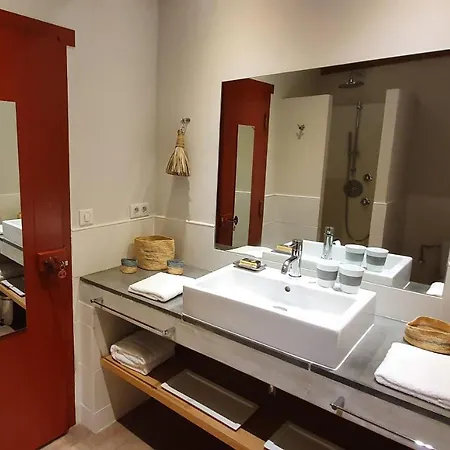 לינה וארוחת בוקר La Ferme D'ika סן-ז'אן-דה-לוז