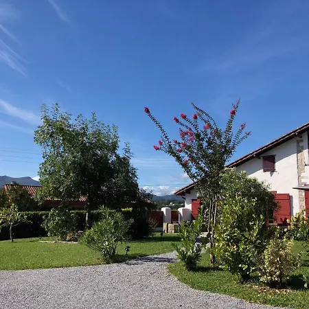 לינה וארוחת בוקר La Ferme D'ika